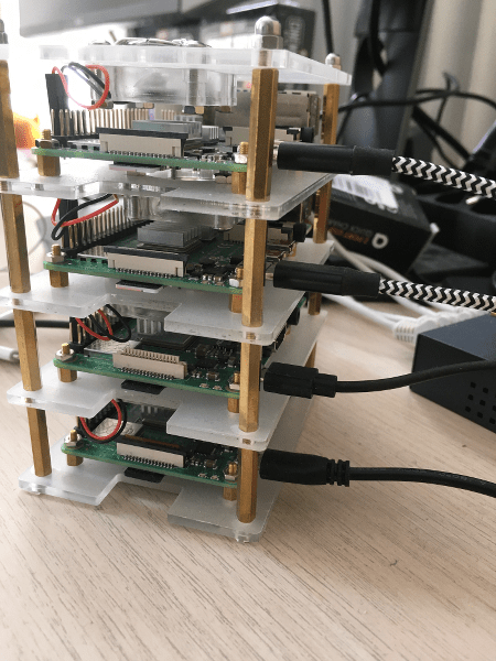 ic01_raspi_stack.png